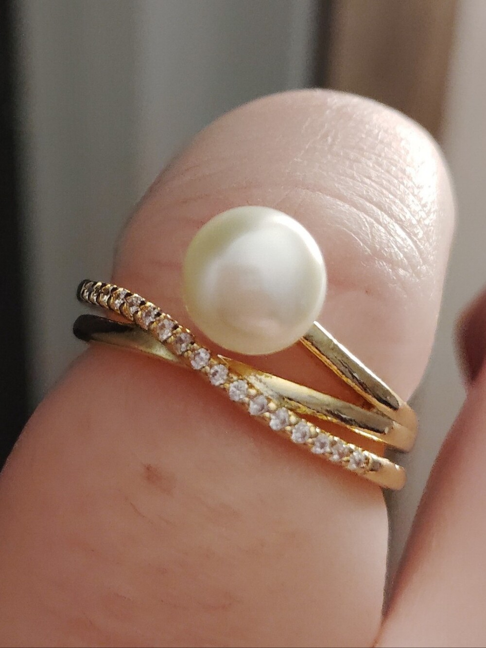 Vintage 14k Gold/Brass Natural White Pearl Pave Topaz Accent Journey Ring sz 6